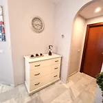 Centro - *